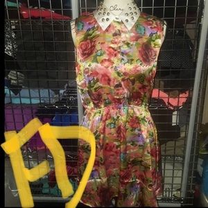 Pinky dress with grommet collar nwt